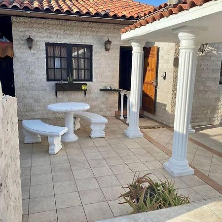 3-Bedroom Villa With A Jacuzzi Noord Εξωτερικό φωτογραφία