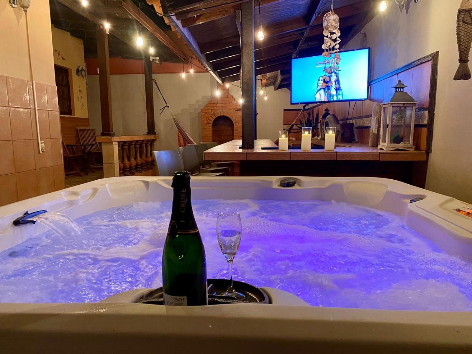 3-Bedroom Villa With A Jacuzzi Noord Εξωτερικό φωτογραφία